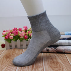 Quality Style Mesh Men Socks